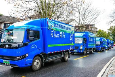 西湖龍井核心產區開采，首單由菜鳥速遞完成城市配送服務